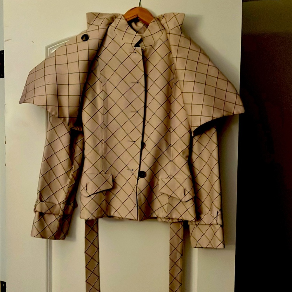 Beautiful jacket perfect for Fall days and chilly nights